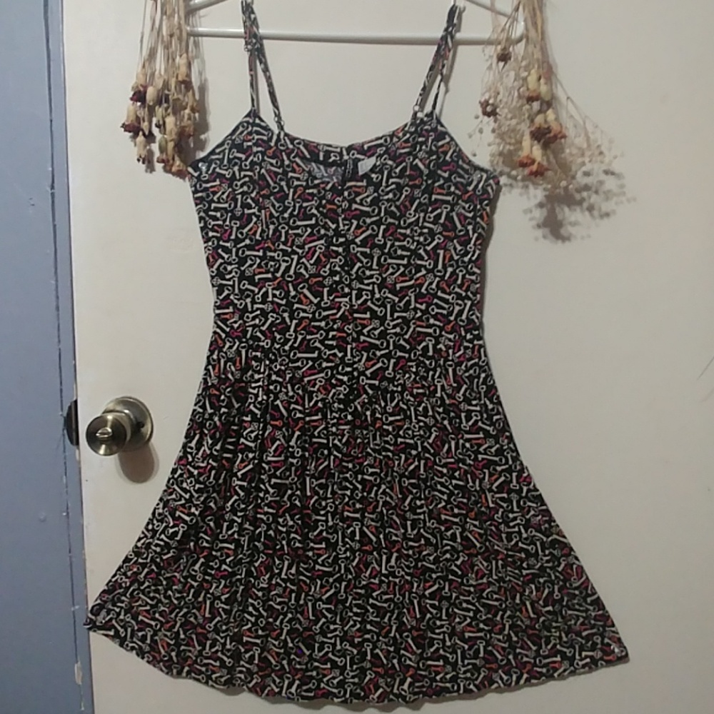 Skeleton key print dress